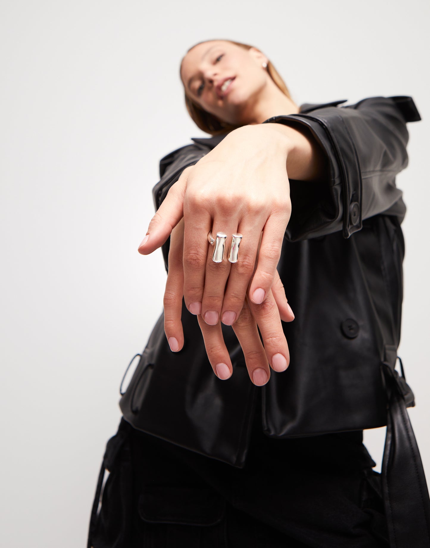 Ser Natural Silver Ring
