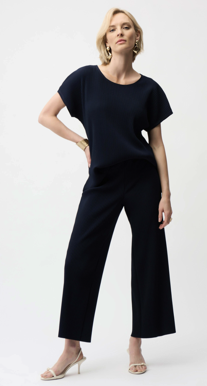 Pleated Scuba Crepe Wide Leg Pant 261100