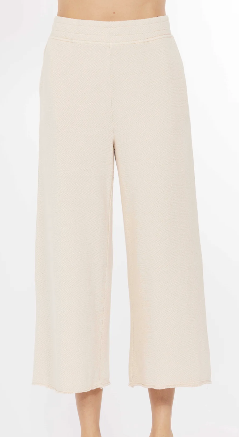 Gathered Waist Flared Crop Pant 41G-A4507