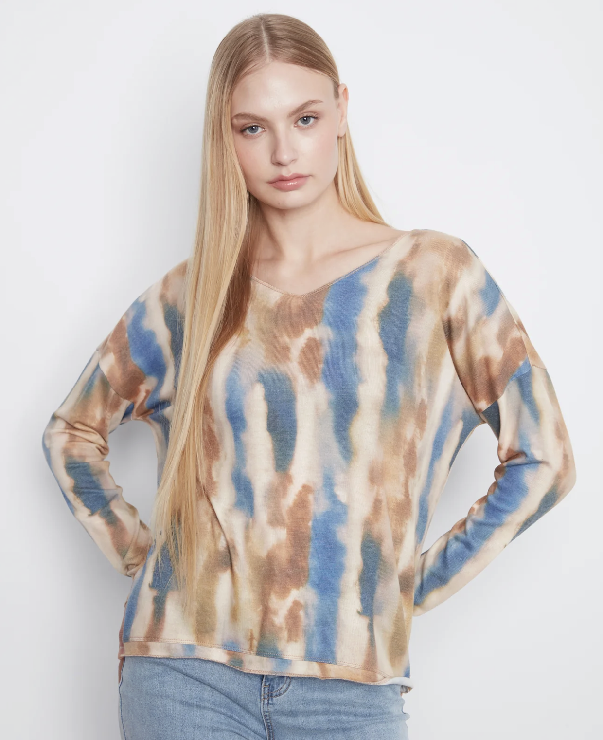 Printed Long Sleeve V-Neck Top C1292KPK