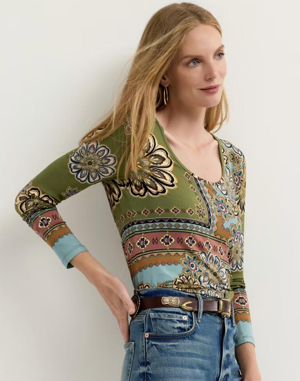 The Janie Favorite Long Sleeve Scoop Neck Fitted T-Kesia T18526-8