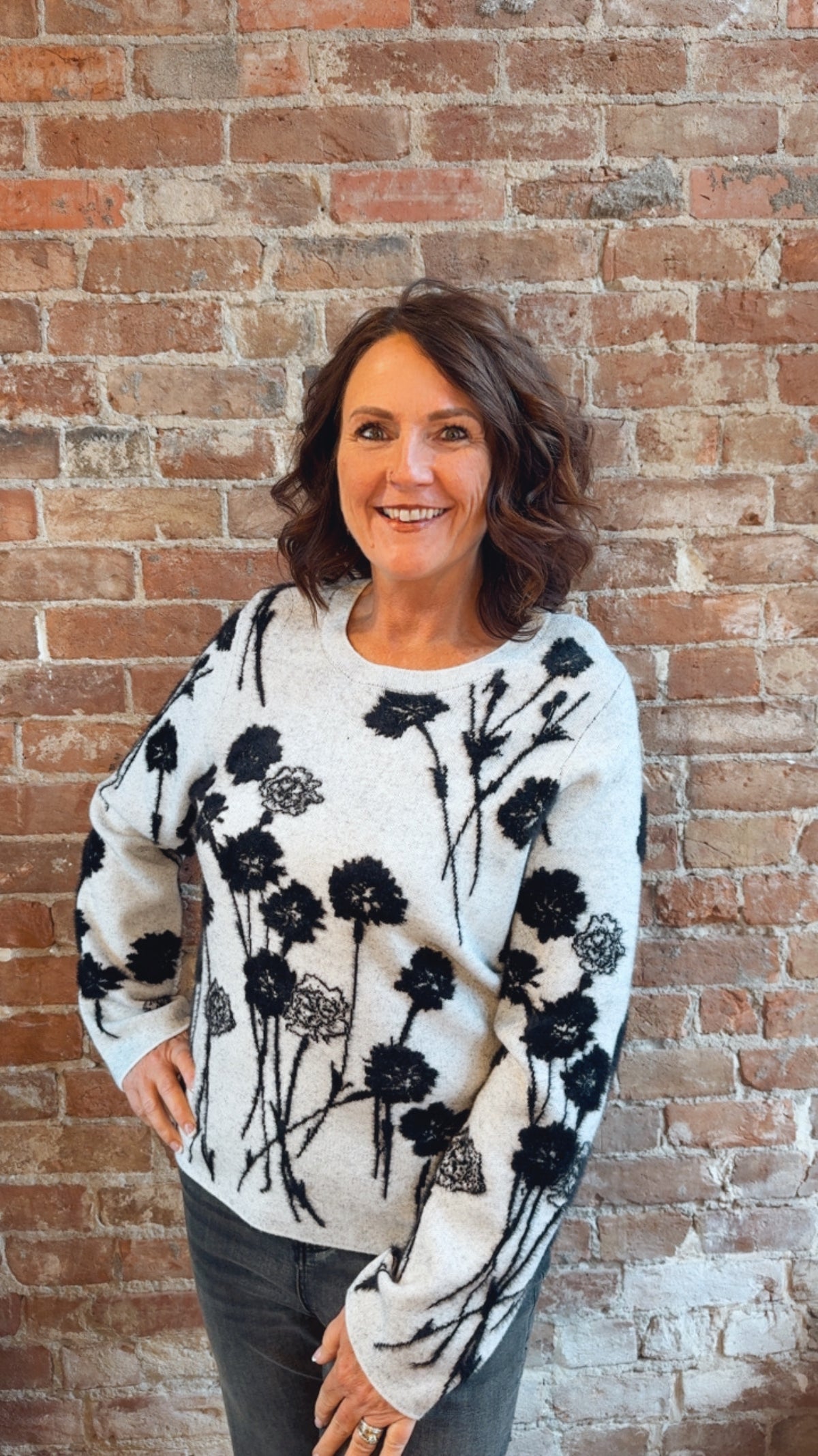 Long Sleeve Crew Neck Sweater LM8D52SK32J9