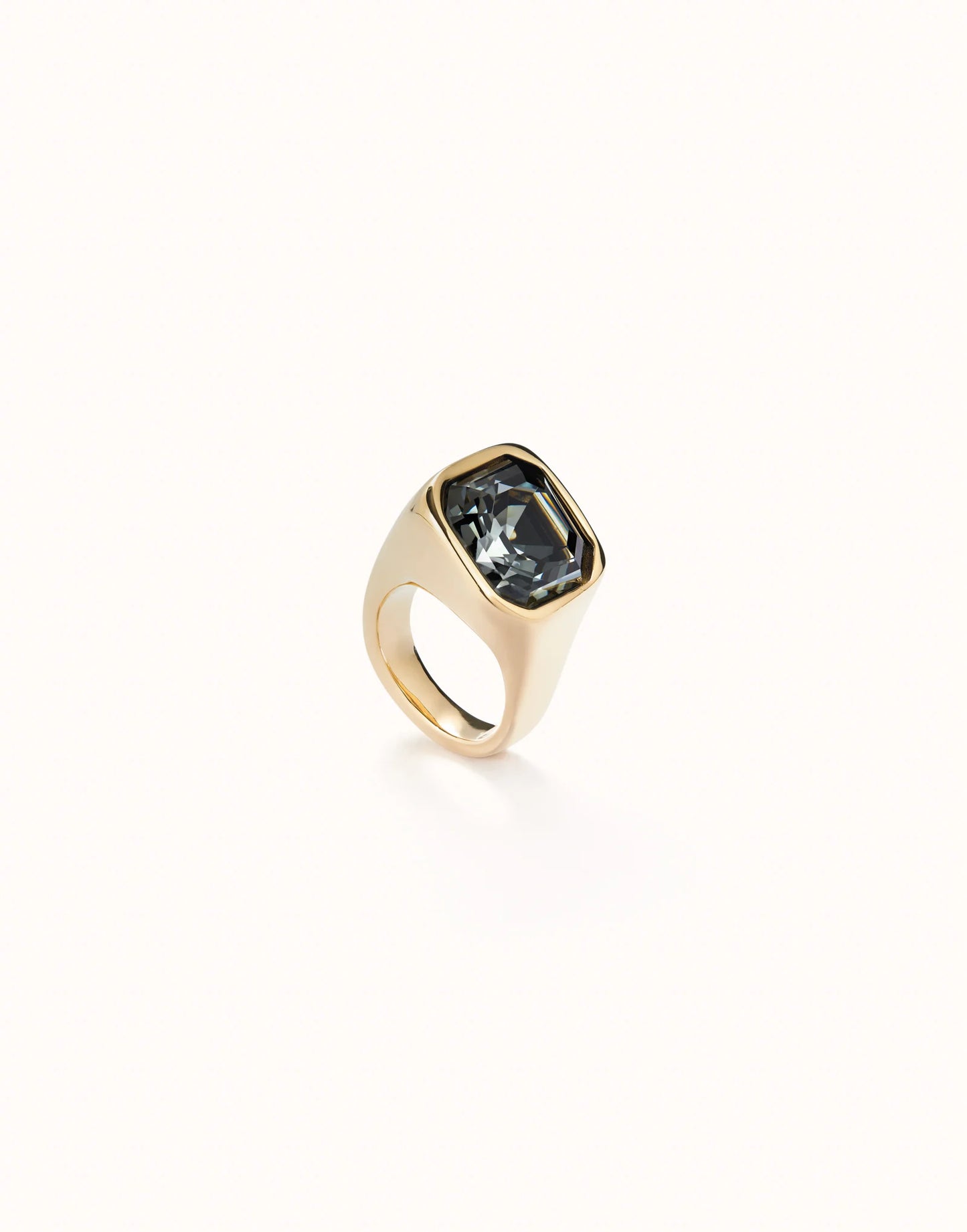 Ser Sin Complejos Gold Ring W/Grey Crystal AIN0823GRSORO