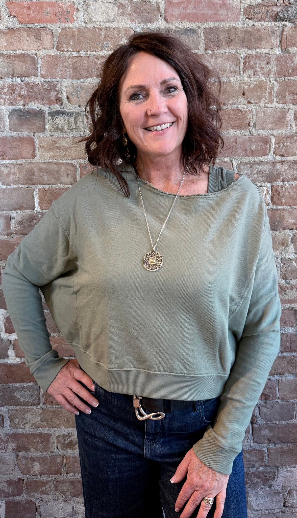 Maggie Off Shoulder Pullover CFT1033