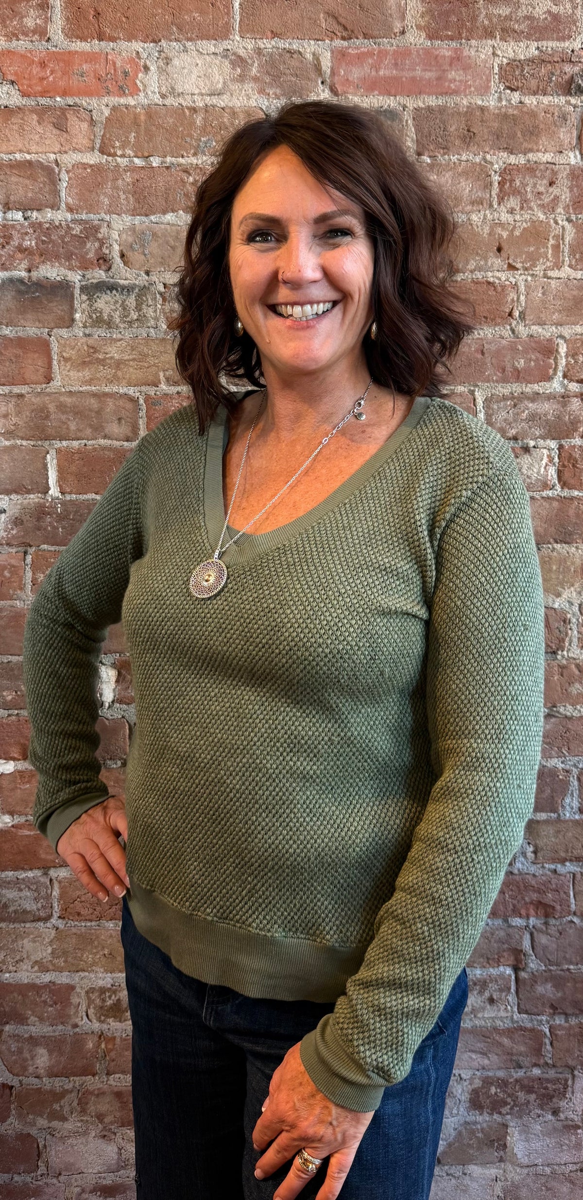 Gabrielle V Neck Pullover CRS1016