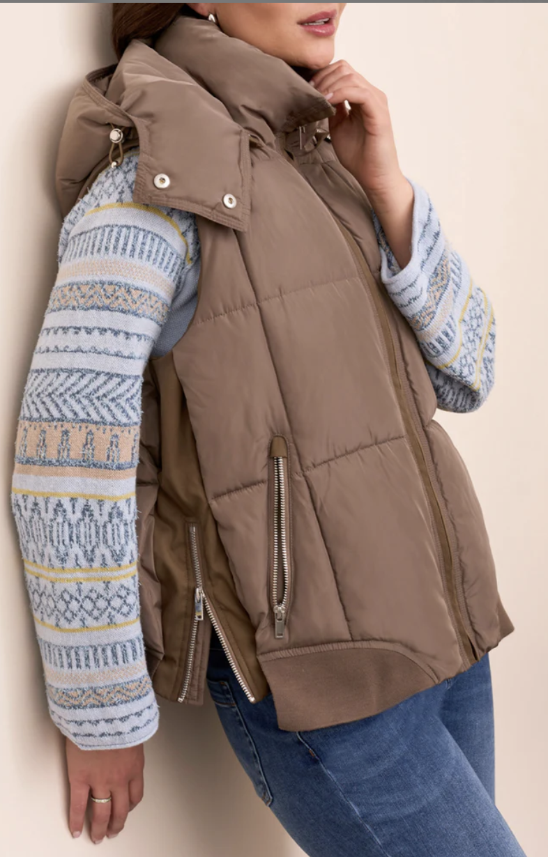 Quilted Vest W/Removable Hood 2247O