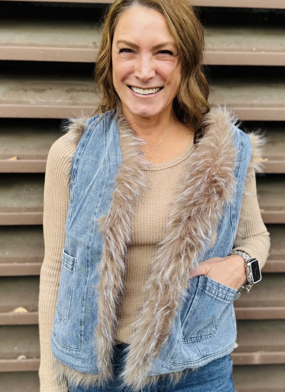 Montana Fur & Denim Vest F6W70TF519