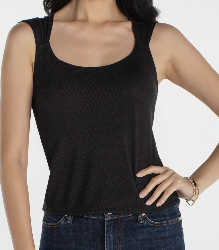 Sleeveless Built In Bra Knit Top LM8J65K40