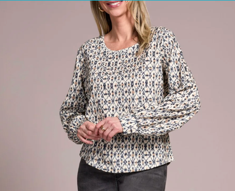 L/S Crew Neck Top W/Shirttail 2330O