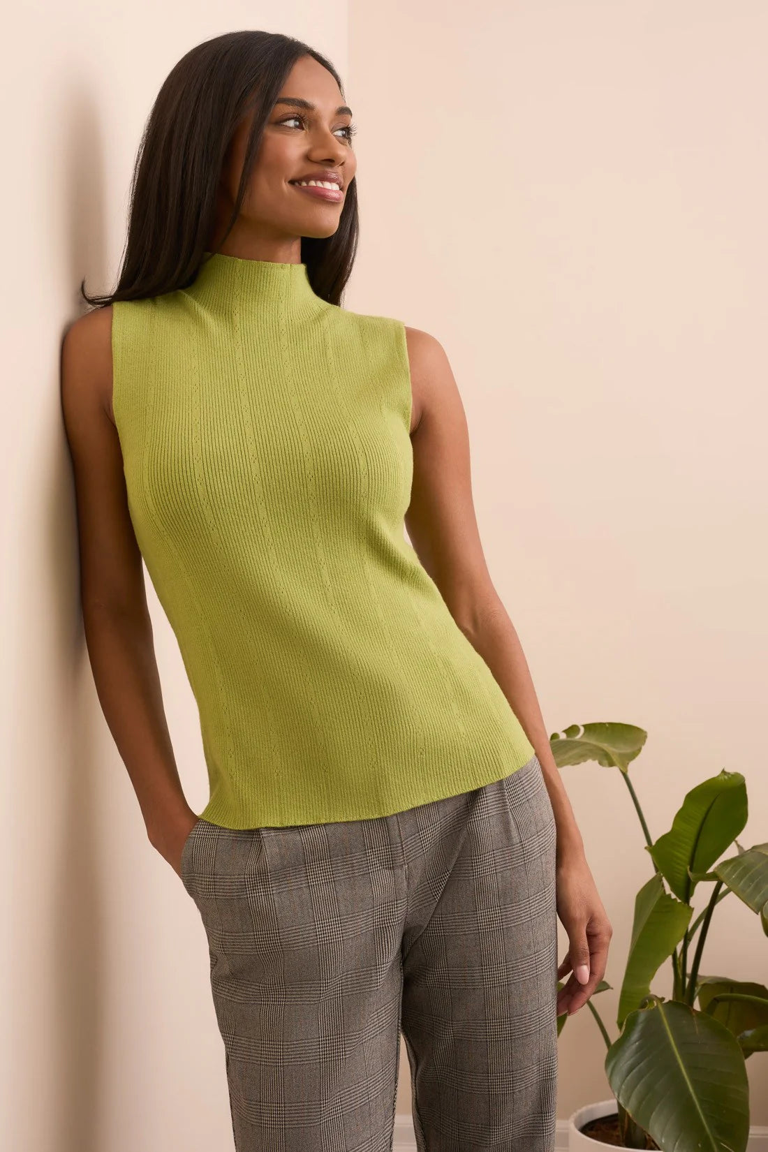Sleeveless Mock Neck Top 1561O