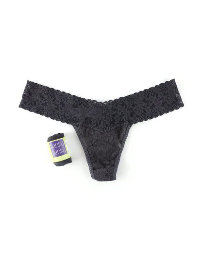 Signature Lace Original Rise Thong 4811P