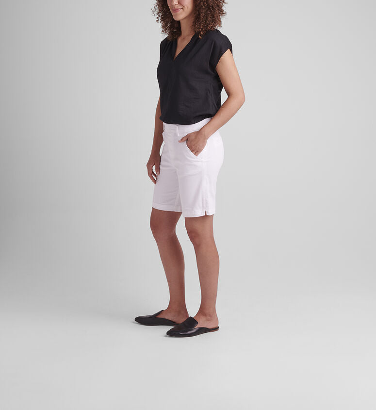 Maddie 8&quot; Short