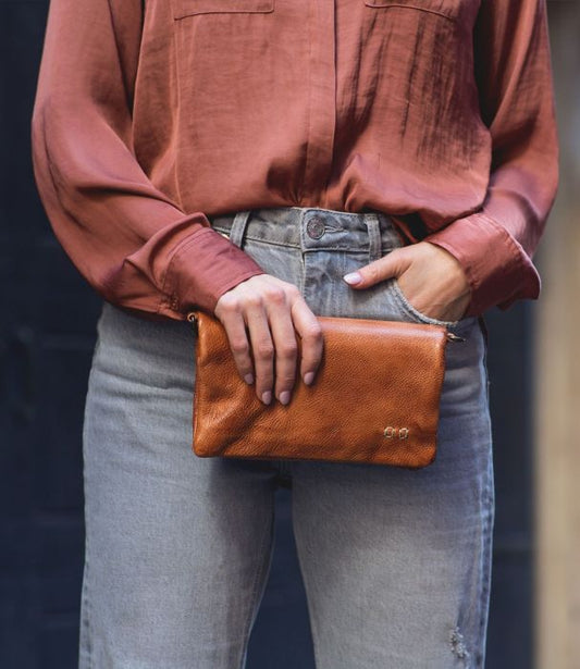 Cadence Crossbody A621040