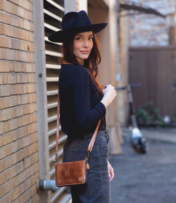 The simple hotsell crossbody bag